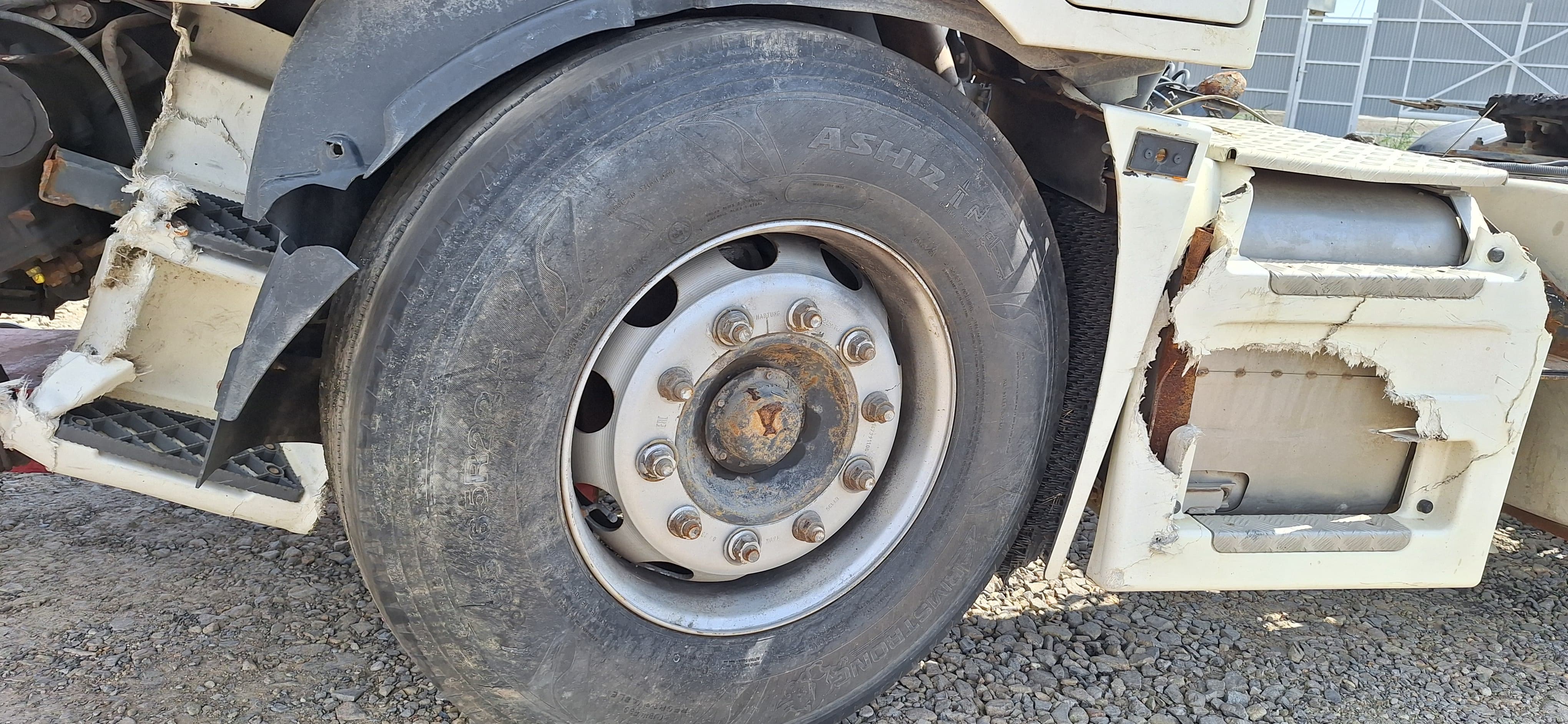 КамАЗ 5490 4x2 Седельный тягач 2017 г. - фото 20